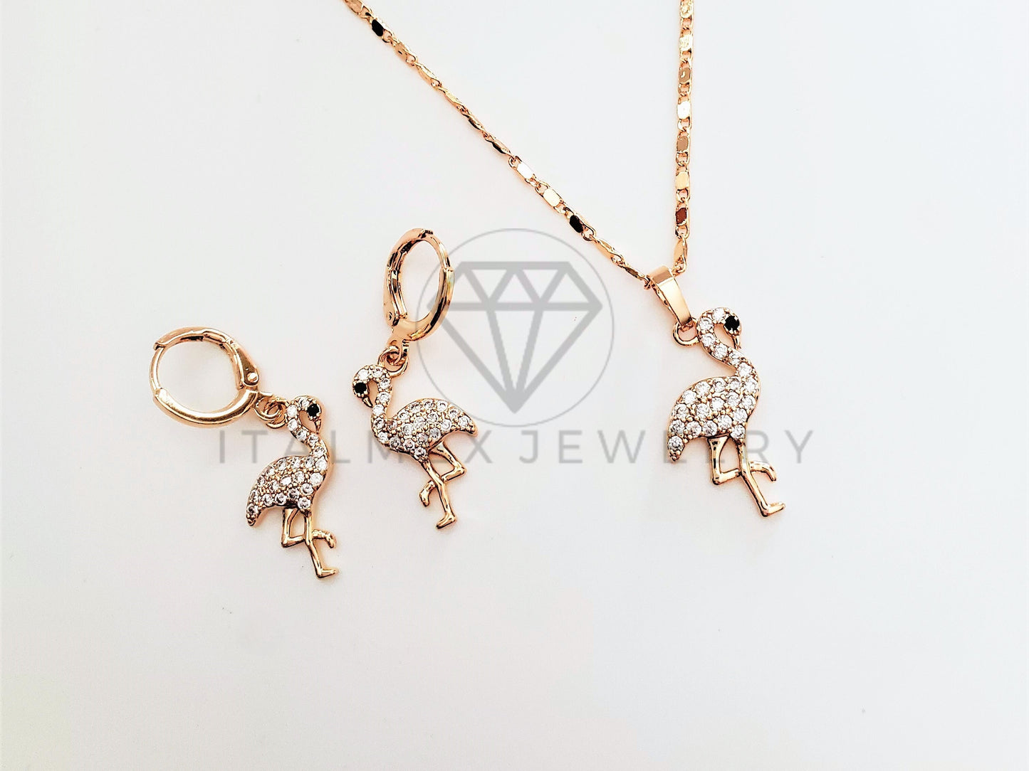 Juego de Lujo - 103458 - Diseño de Flamingos CZ Clara Oro Laminado 18K