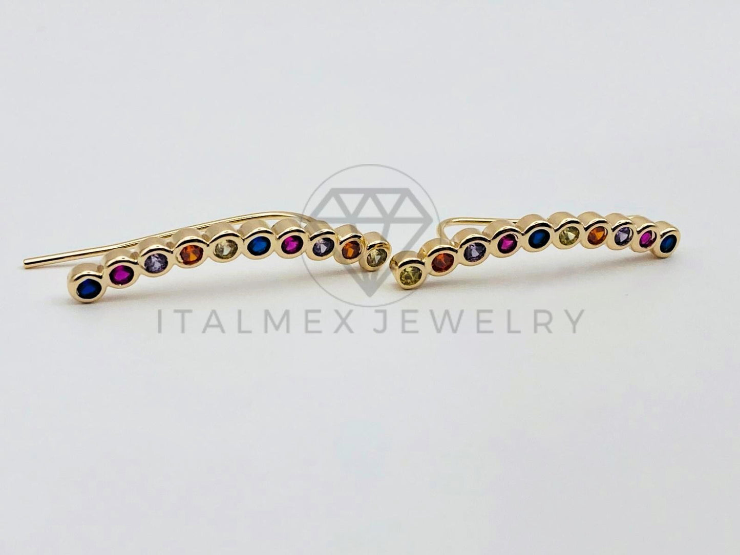 Arete de Lujo - 102073 - Diseño de Tira con Circonia de Colores Oro Laminado 18K