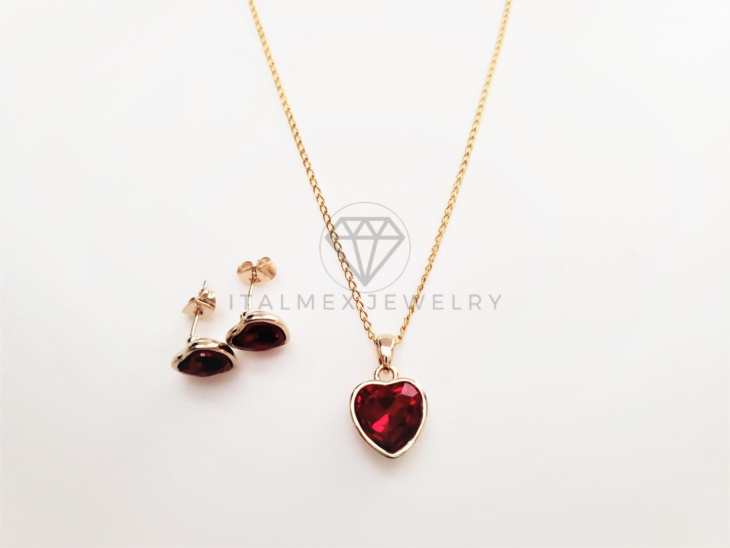 Juego de Lujo - 103417 - Diseño Corazon de Amor CZ Roja Oro Laminado 18K