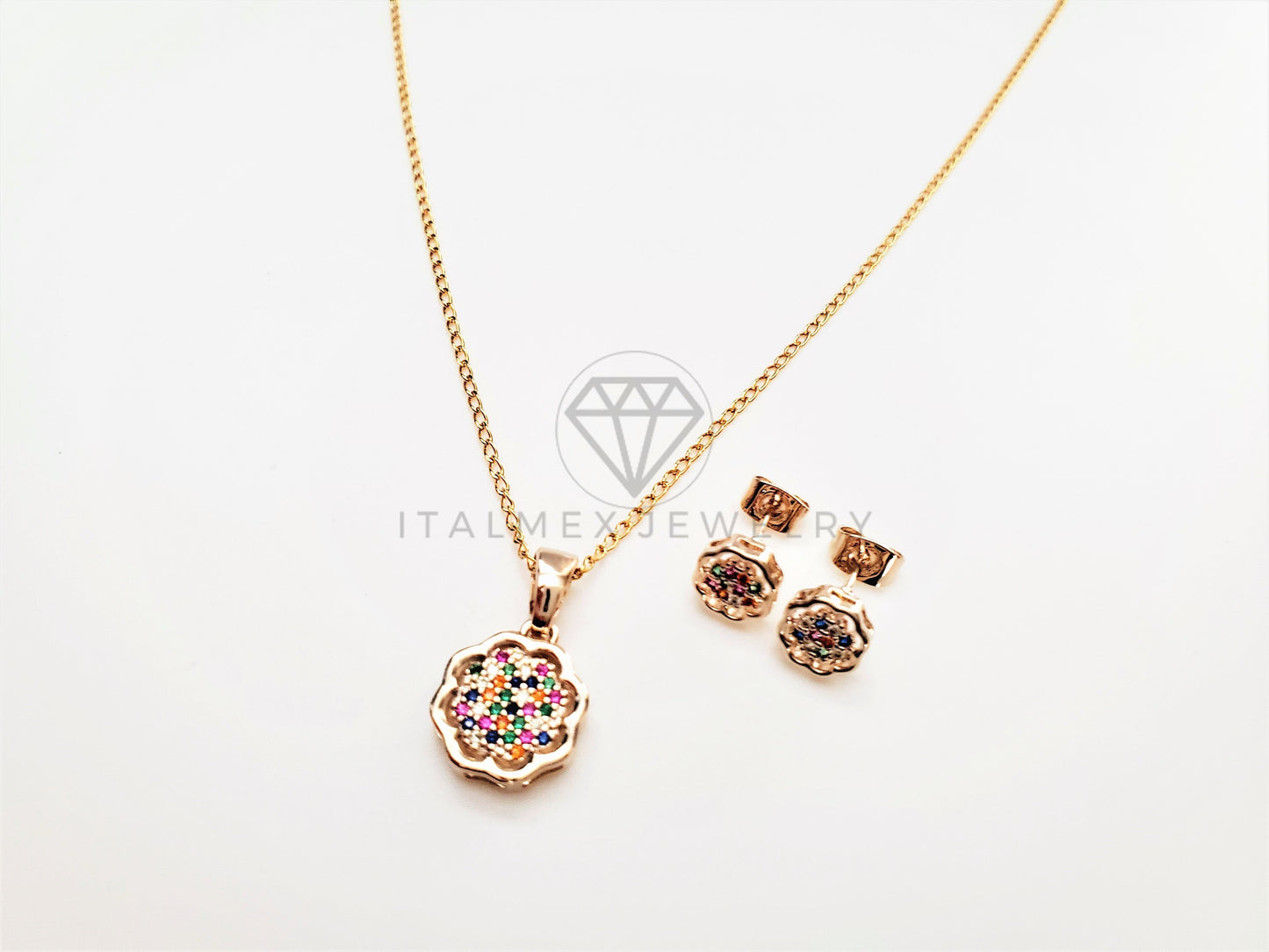 Juego de Lujo - 103418 - Diseño Copo de Nieve CZ Colores Oro Laminado 18K