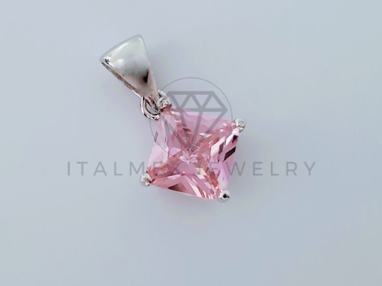 Dije No Religioso - 104996 - Dije de Princesa Circonia Rosa en Plata Fina .925