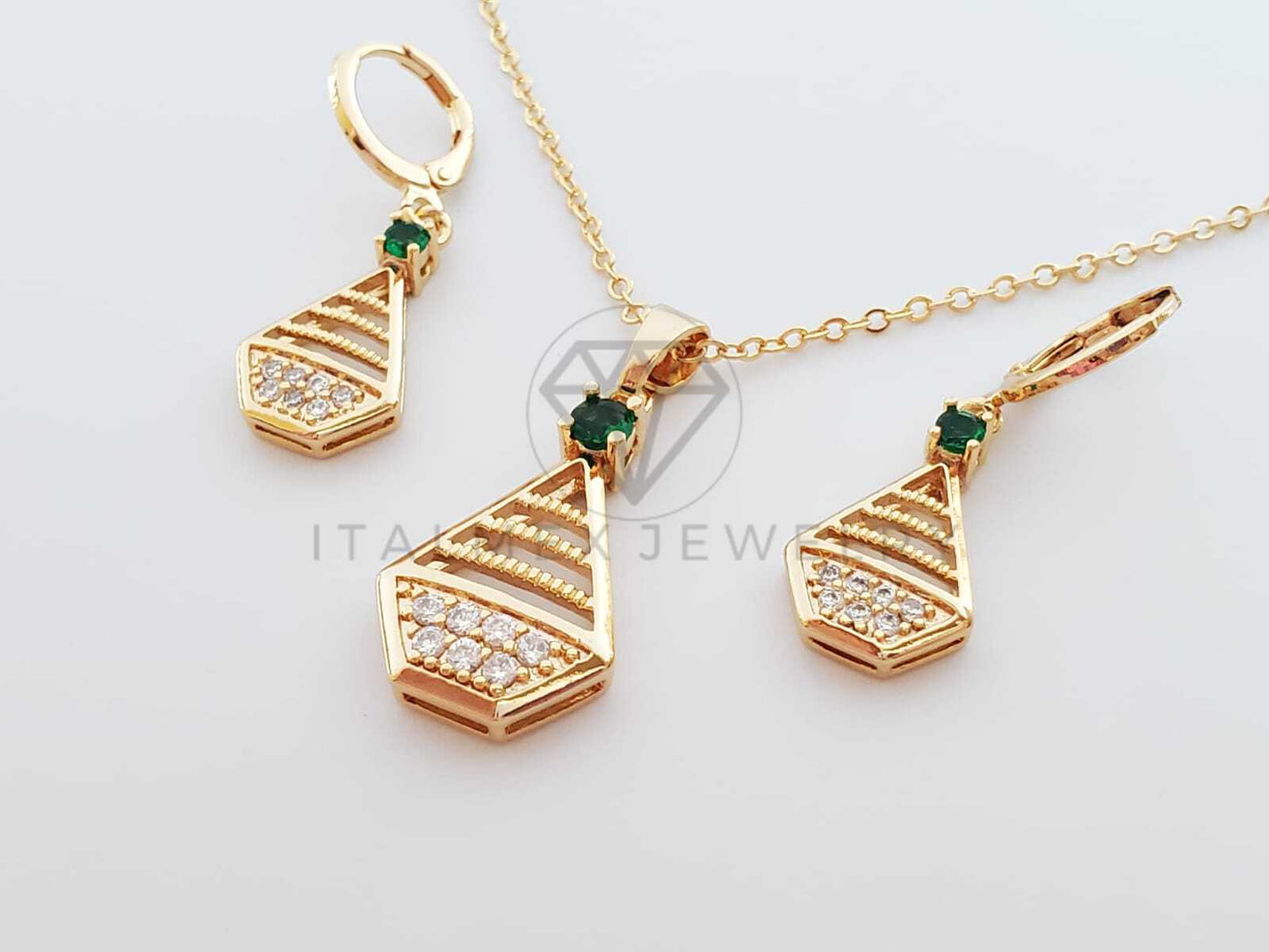 Juego de Lujo - 100615 - Diseño de Barco CZ Color Claro y Verde Oro Laminado 18K