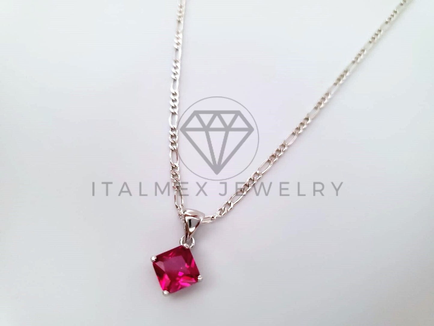 Dije No Religioso - 104458 - Dije de Princesa Circonia Roja en Plata Fina .925