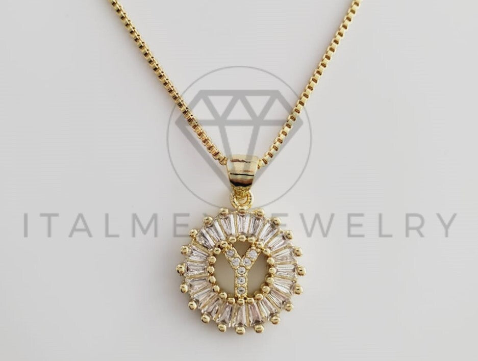 Collar Elegante - 102330 - Collar Inicial "Y" Con CZ Clara Oro Laminado 18K