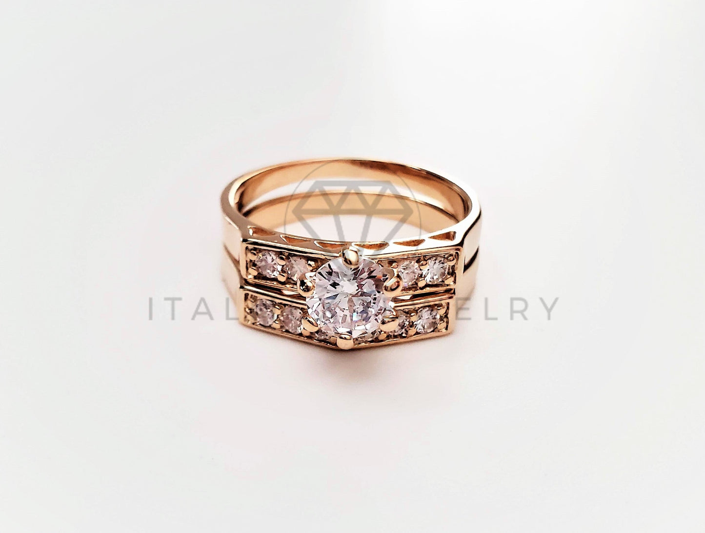 Anillo Dama de Lujo - 103401 - Diseño Alianza Matrimonio CZ Clara Oro Laminado 18K
