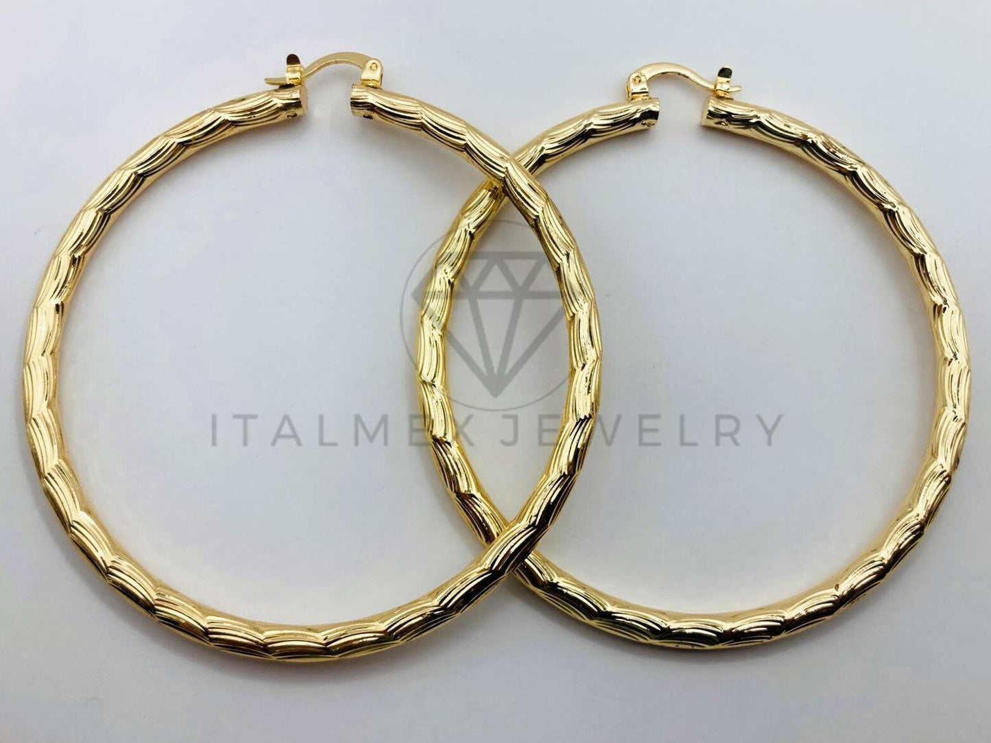 Arete de Lujo - 106017 -Arracada Rayada 7cm Dorada - Oro Laminado 18K