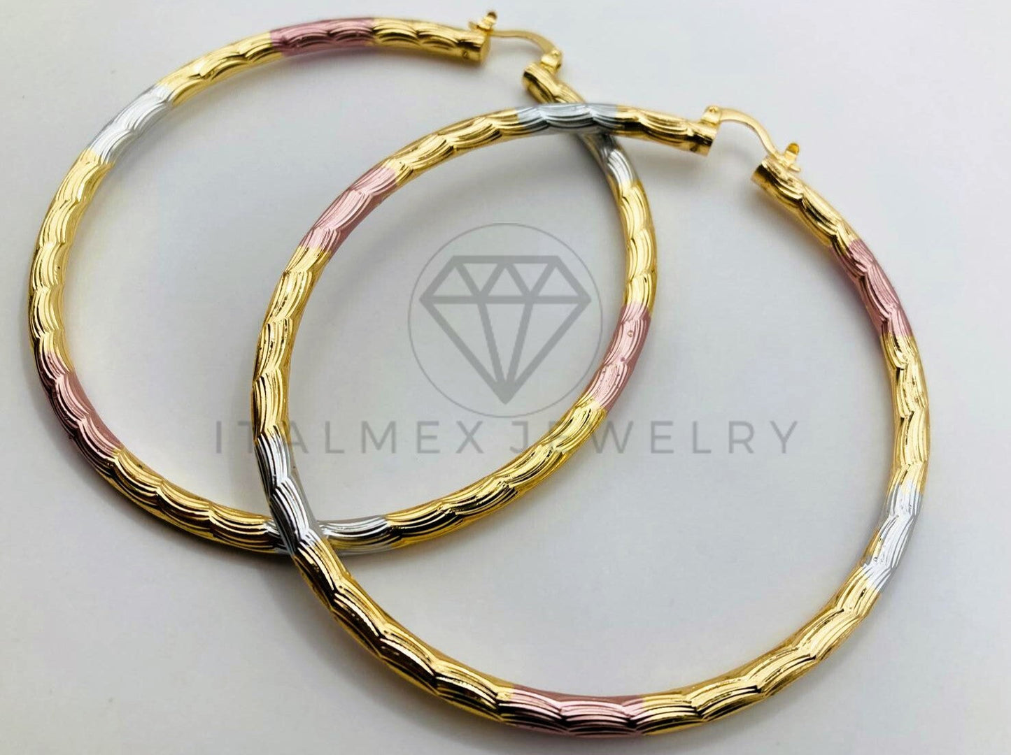 Arete de Lujo - 105987 - Arracada Rayada 8cm 3 Oros - Oro Laminado 18K