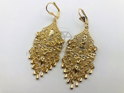 Arete de Lujo - 102902 - Arete Largo Filigrana con Virgen y Cristo Oro Laminado 18K