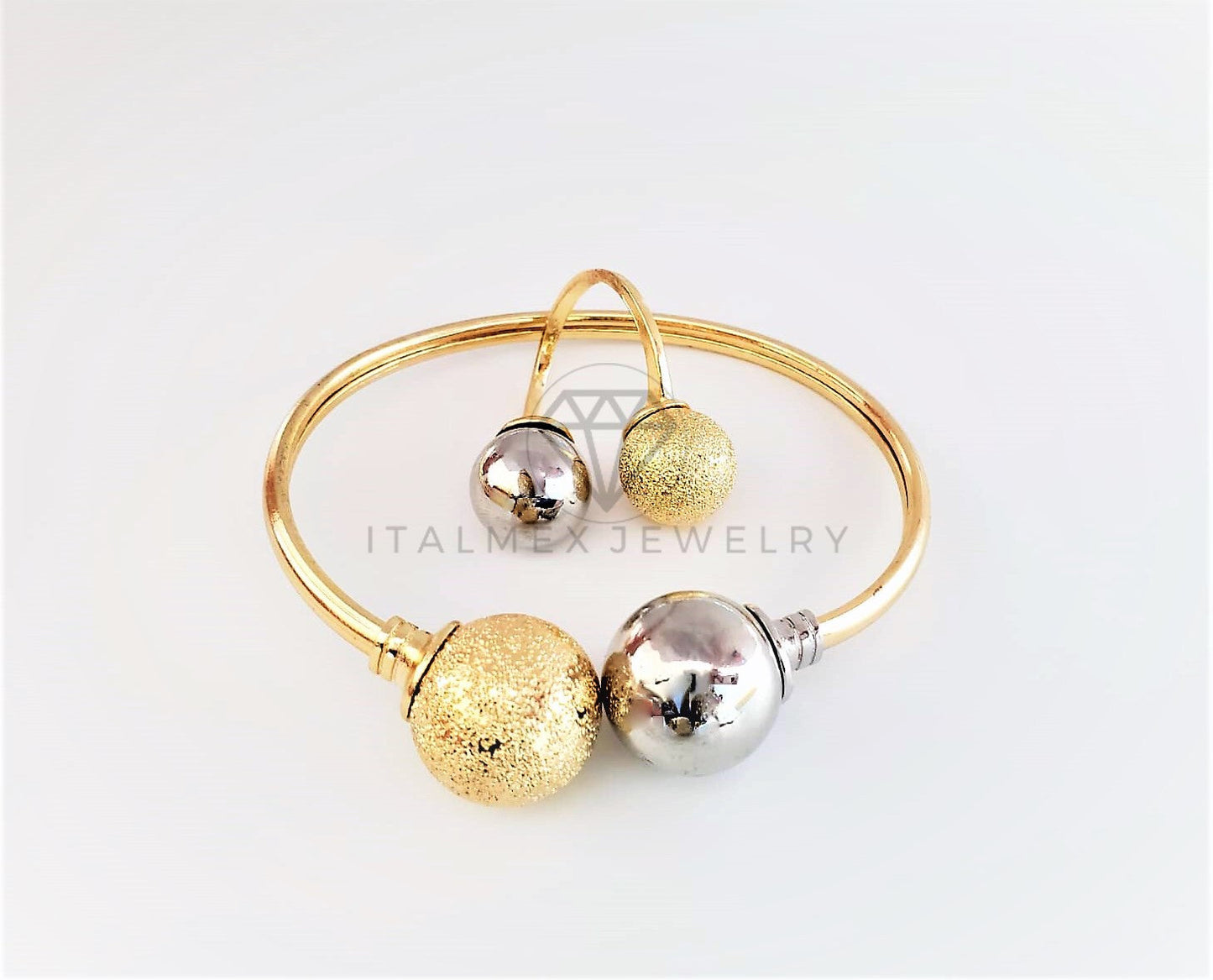 Aro de Lujo - 103104 - Diseño de Bola con Anillo Ajustable Oro Laminado 18K