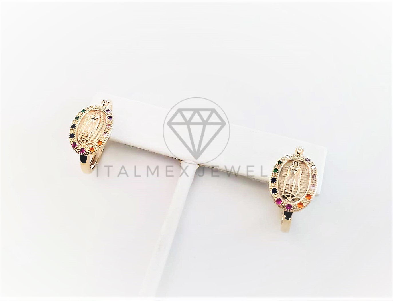 Arete de Lujo - 103013 - Diseño de Virgen de Guadalupe CZ Colores Oro Laminado 18K
