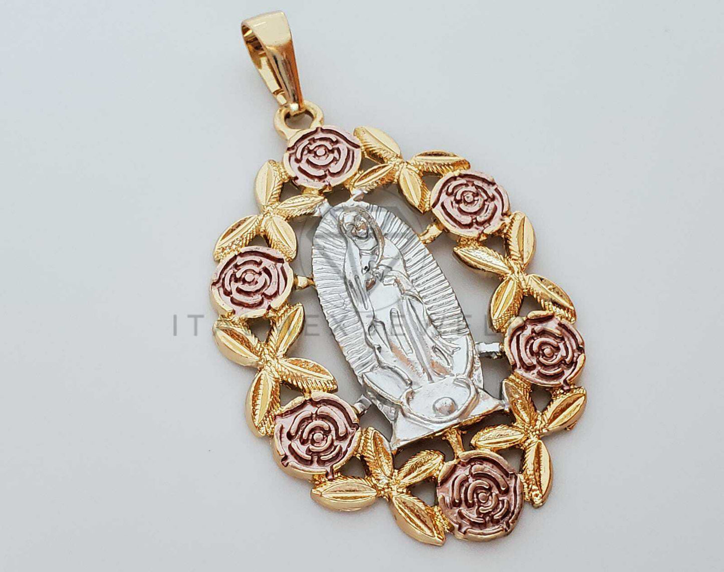 Dije Elegante - 101880 - Medalla de Virgen Tamaño Grande 3 Oros Oro Laminado 18K