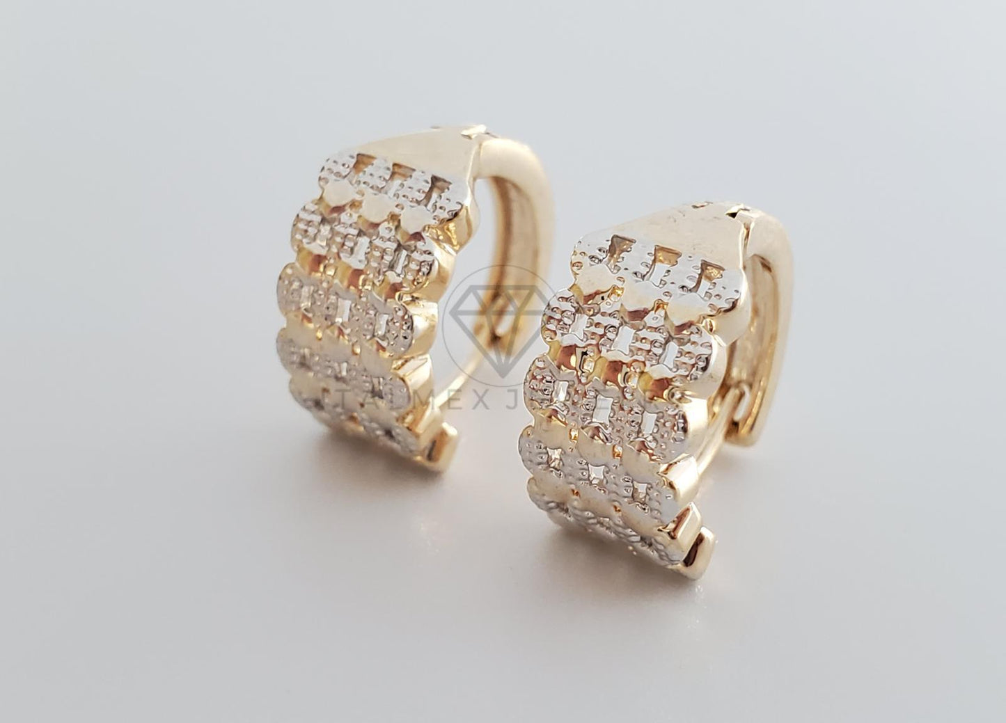 Huggie de Lujo - 101118 - Diseño de Grecas Domino Oro Laminado 18K