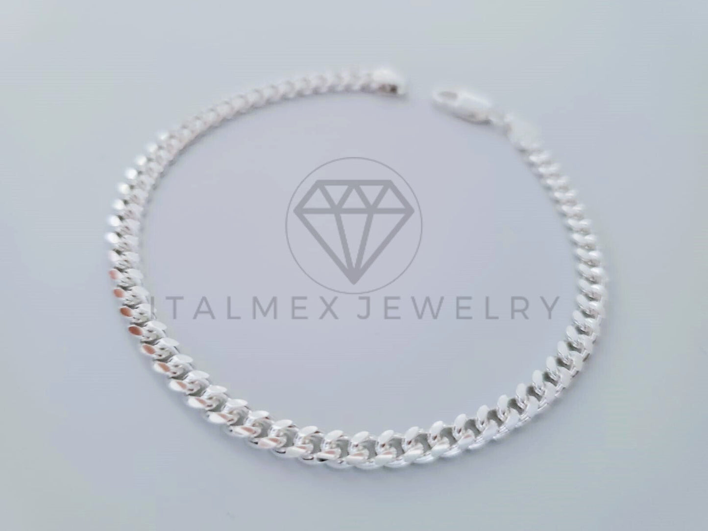 Pulsera de Lujo - 104825 - Diseño Cubana Miami 4mm/8" Plata Fina .925