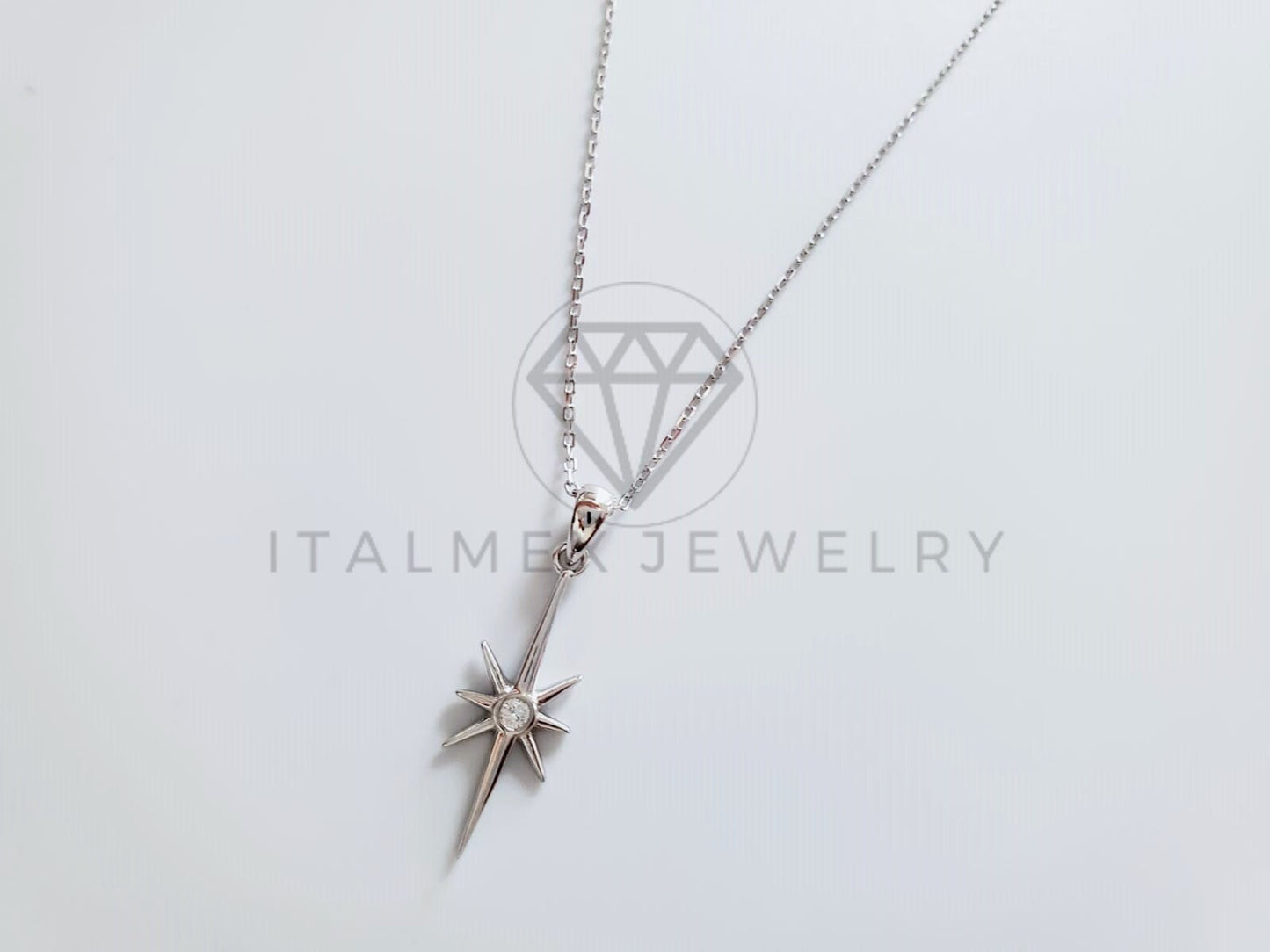Collar de Lujo - 104784 - Diseño Estrella Circonia Clara Plata Fina .925