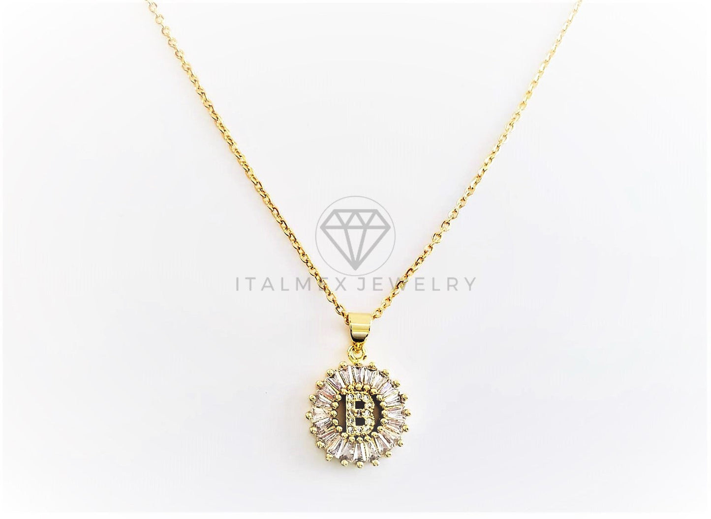 Collar Elegante - 102612 - Collar Inicial "B" Con CZ Clara Oro Laminado 18K