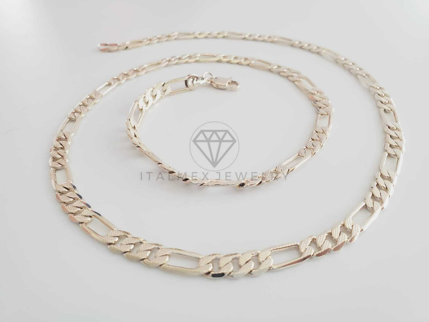 Cadena Clásica - 101261 - Estilo Fígaro Zegrinada 6mm/24" Dorada Oro Laminado 18K