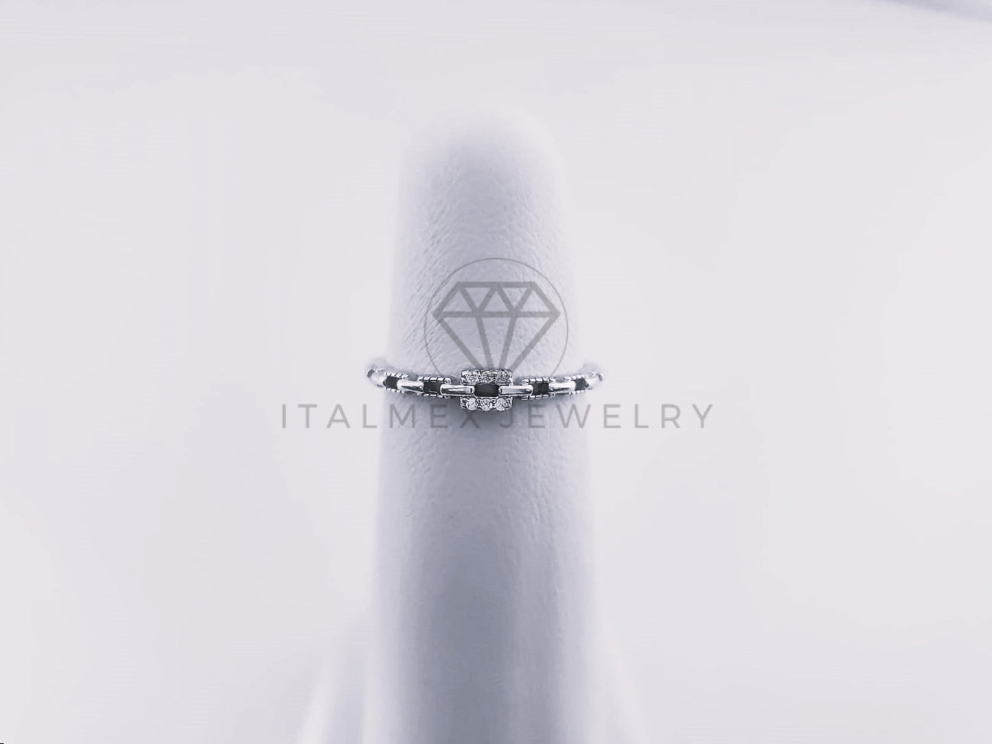 Anillo de Dama - 103607 - Anillo Ajustable Diseñador CZ Claro Plata .925