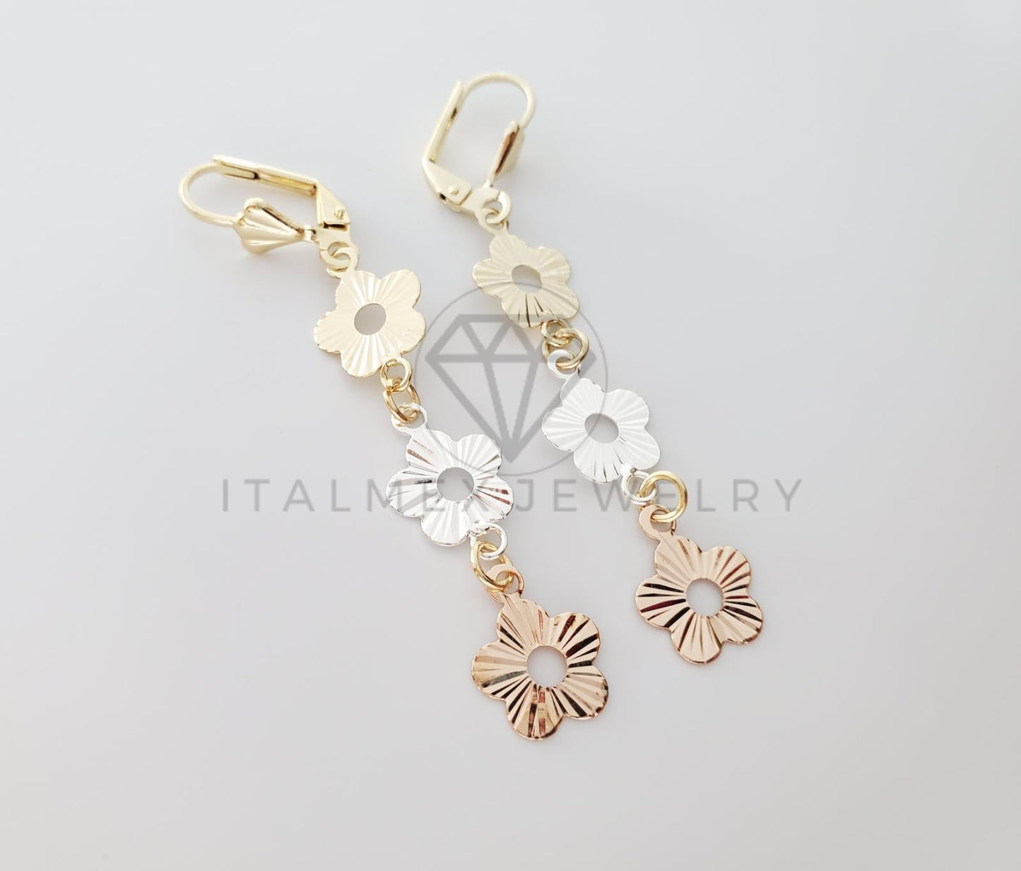 Arete de Lujo - 100737 - Arete Largo de Flores 3 Tonos Oro Laminado 18K