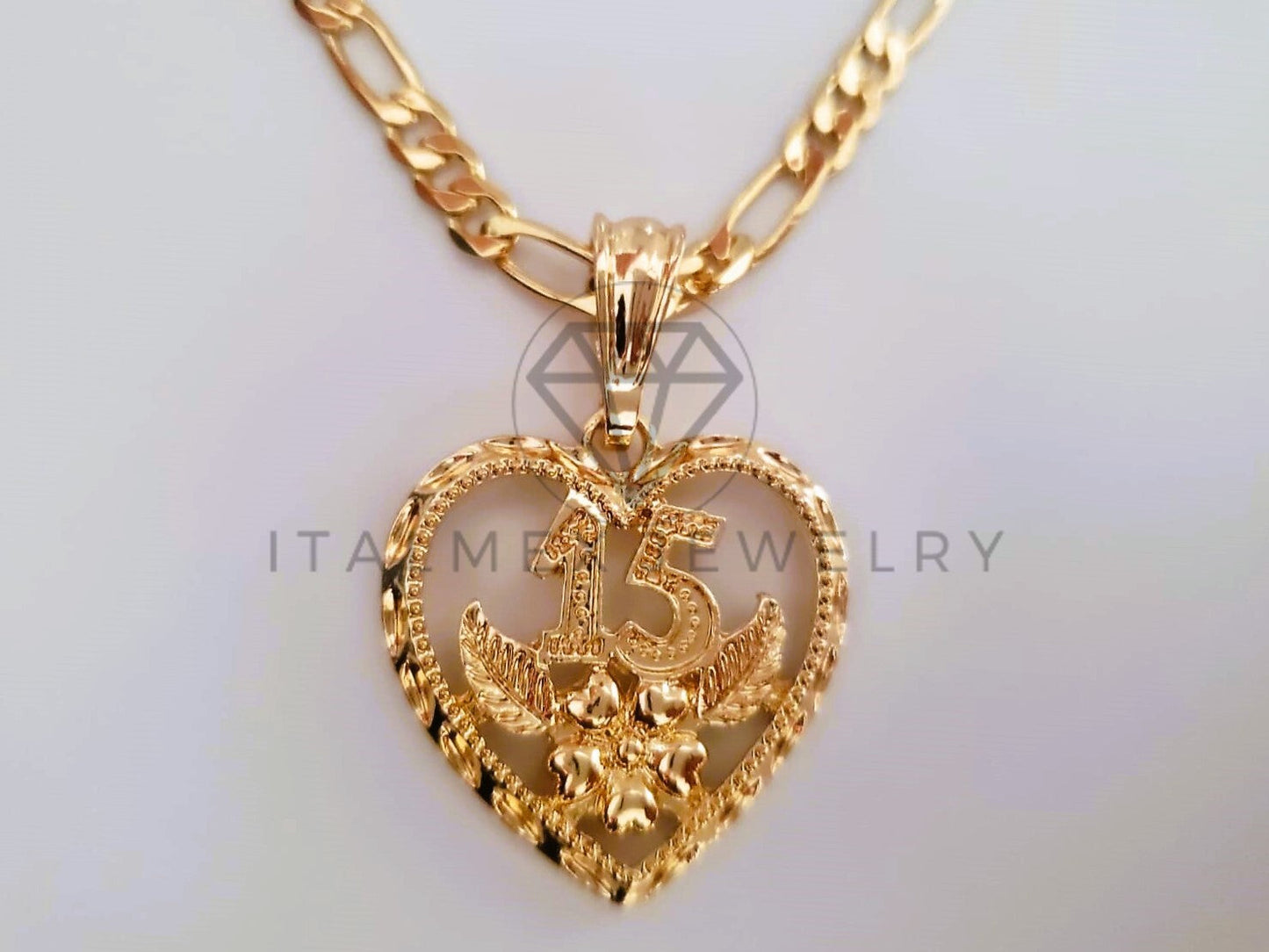 Dije Elegante - 104404 - Dije Corazón 15 Años Tamaño Chico Oro Laminado 18K
