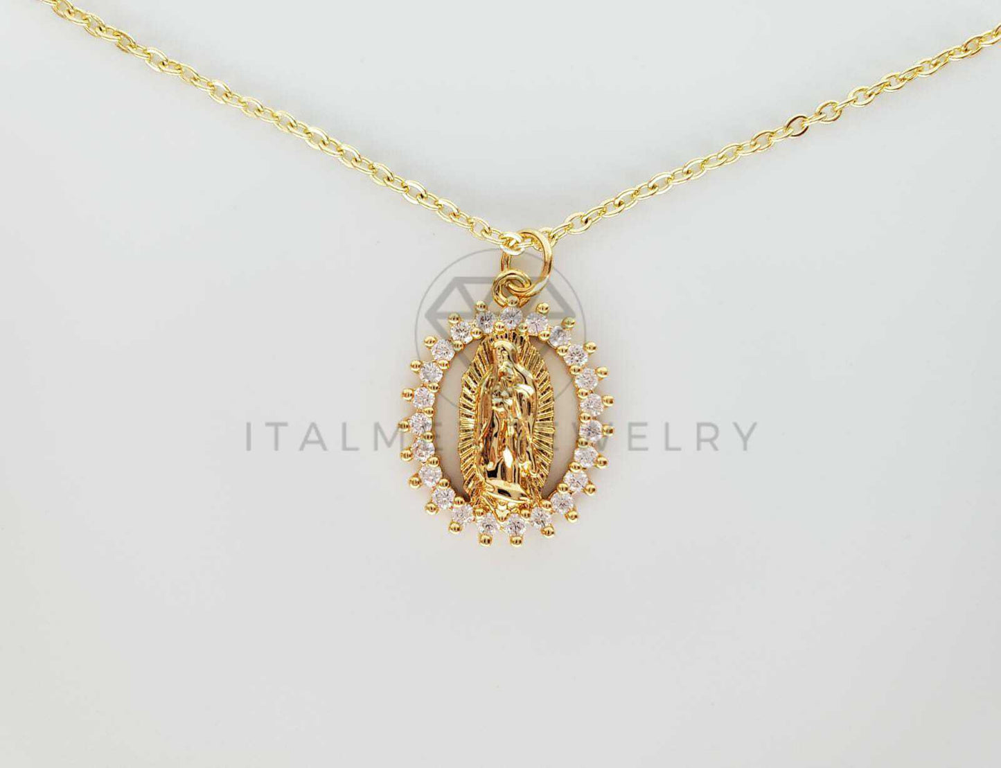 Collar Elegante - 101613 - Collar Virgen de Guadalupe CZ Clara Oro Laminado 18K