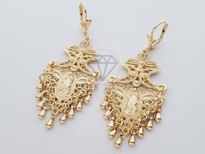 Arete de Lujo - 100760 - Arete Largo Filigrana Virgen Dorado Oro Laminado 18K