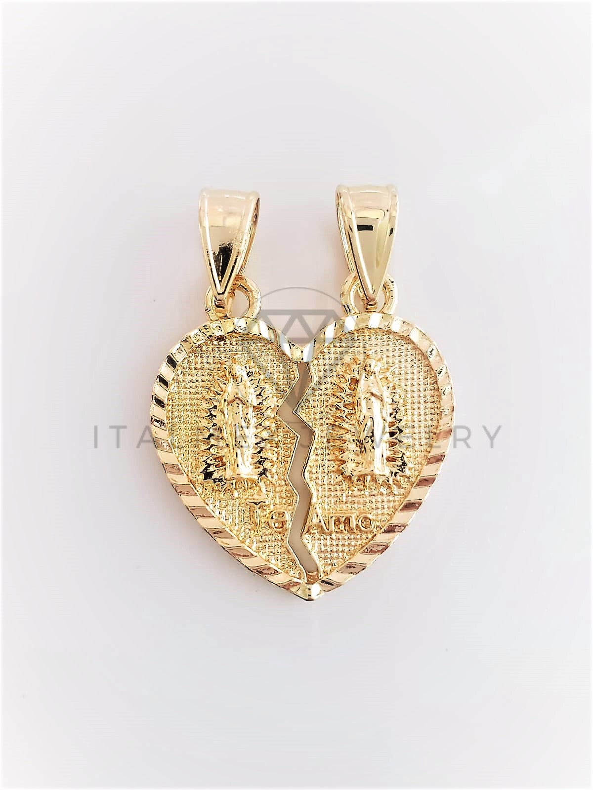 Dije Elegante - 102781 - Dije Corazón Partido Dos Vírgenes Oro Laminado 18K