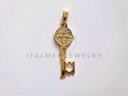 Dije Elegante - 104192 - Dije Llave San Benito Dorado Oro Laminado 18K