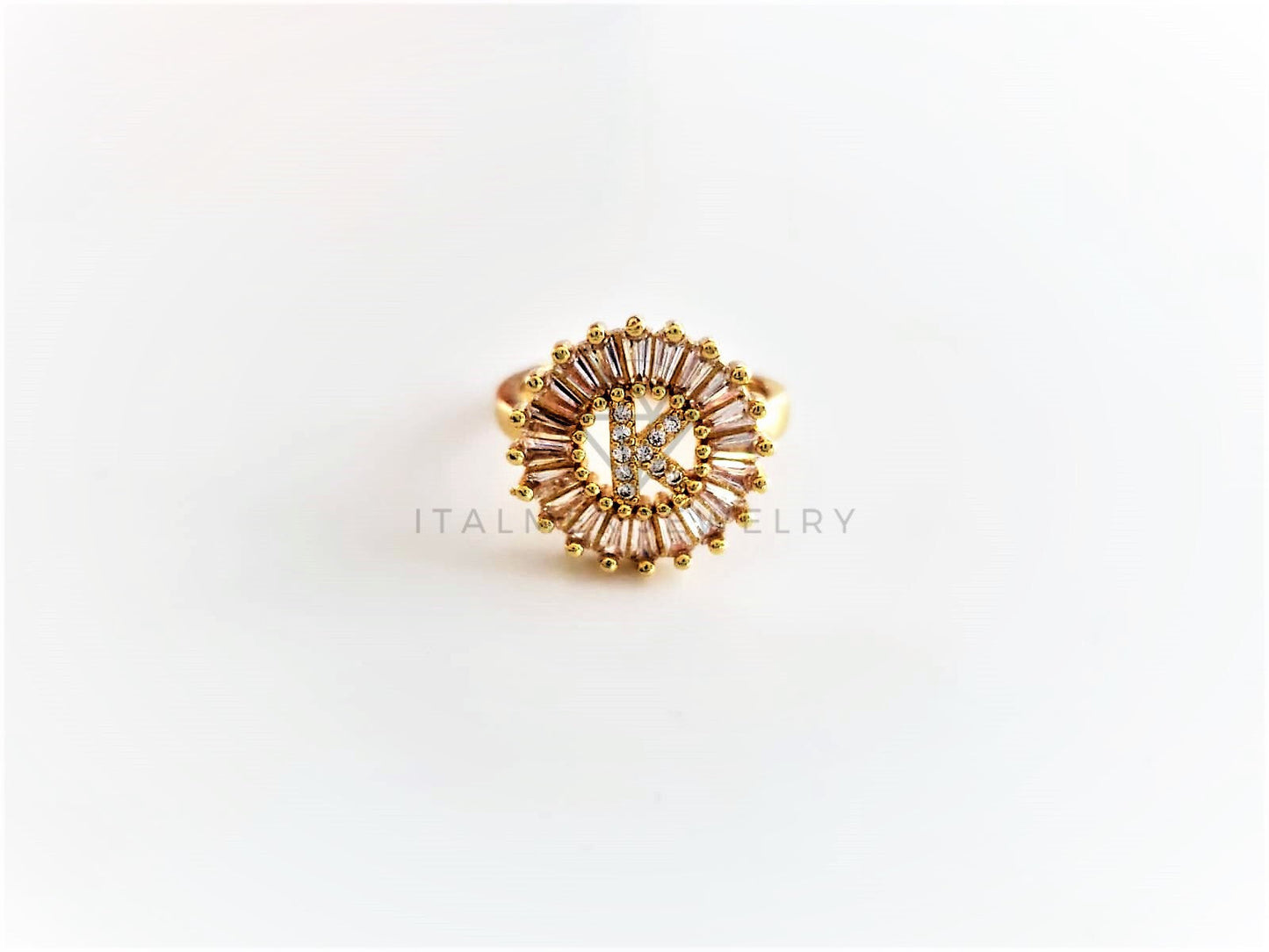 Anillo de Lujo - 102604 - Diseño Inicial "K" con CZ Clara Oro Laminado 18K